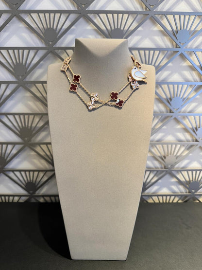 [Luna Brilliance]CLOVER 20 MOTIFS LASER CARNELIAN NECKLACE
