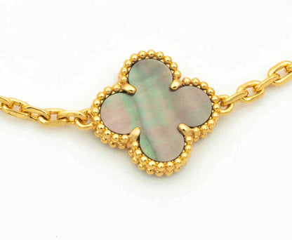 [Luna Brilliance]CLOVER 5 MOTIF GRAY MOP BRACELET COLLECTION