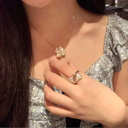 [Luna Brilliance]CLOVER MOP DIAMOND ROSE GOLD NECKLACE