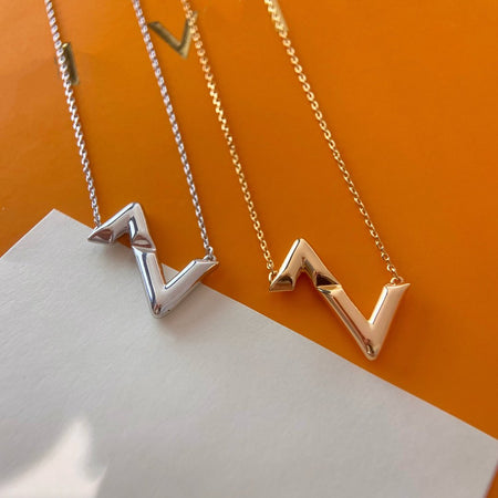 [Luna Brilliance]VOLTE UPSIDE DOWN NECKLACE