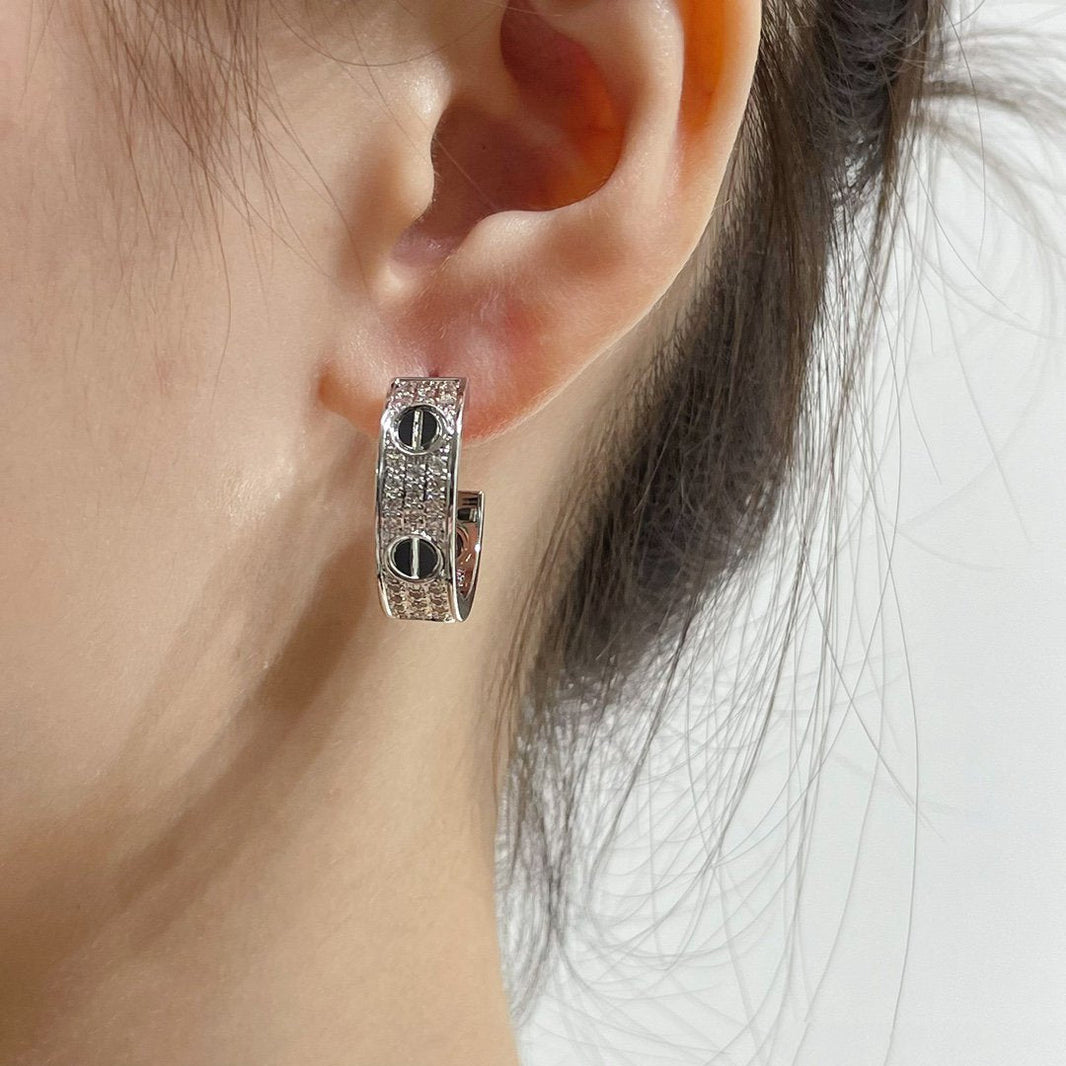 [LORA] LOVE CERAMIC DIAMOND PAVED SILVER EARRINGS