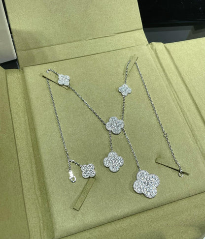 [Luna Brilliance]CLOVER 6 MOTIF DIAMOND PAVED NECKLACE