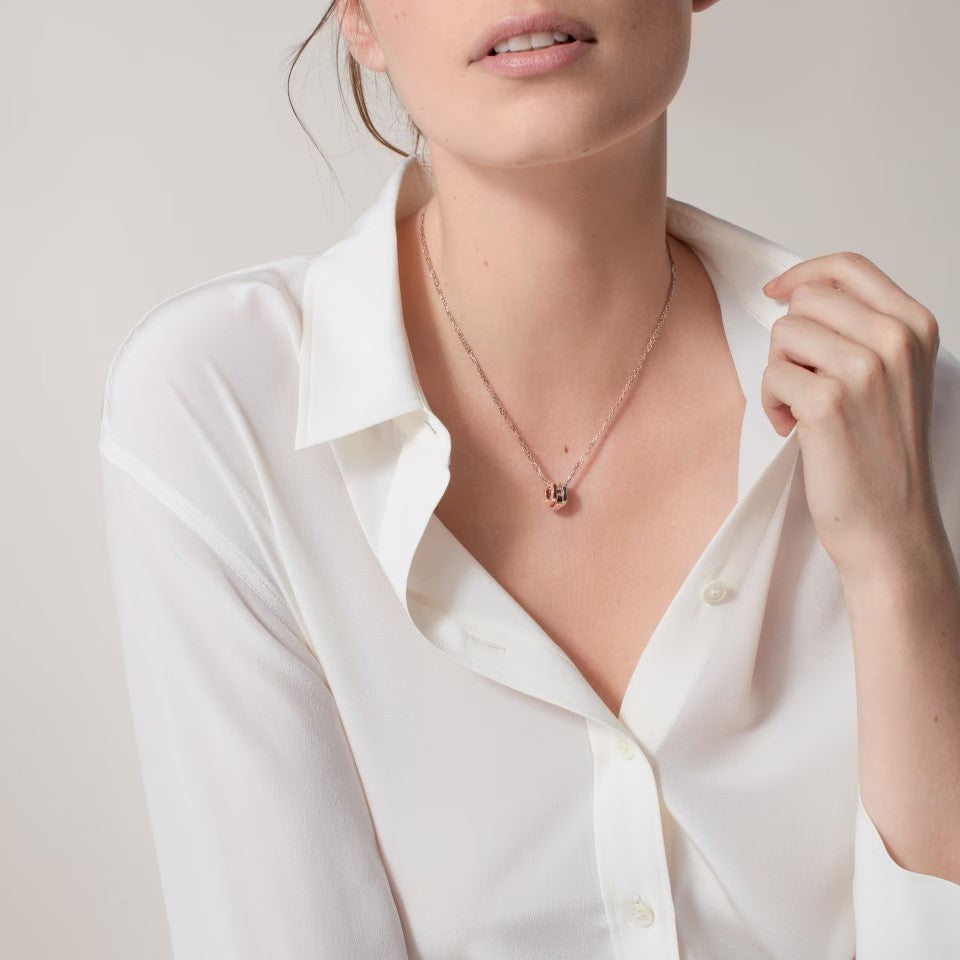 [LORA] LOVE 6 DIAMOND PENDANT NECKLACE