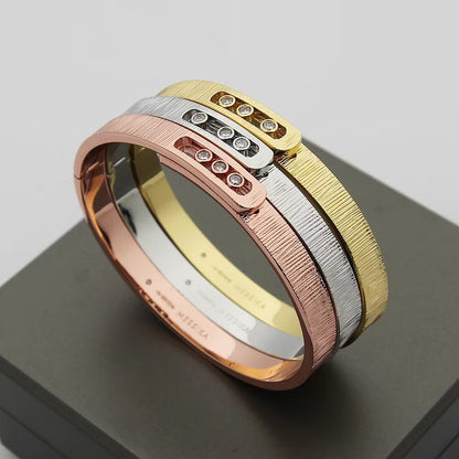 [Luna Brilliance]Move Noa Ciselé bangle