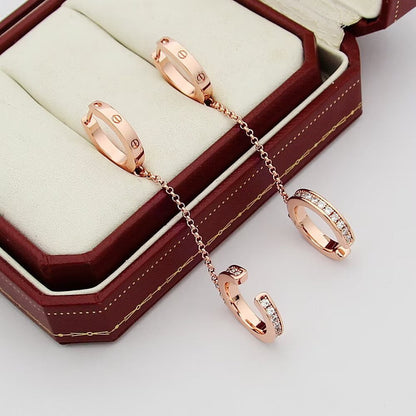[Luna Brilliance]LOVE 3.0MM HALF DIAMOND EARRINGS