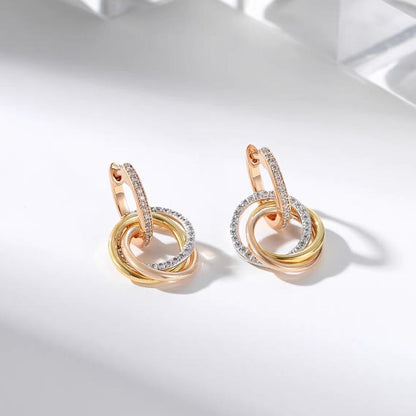 [Luna Brilliance]TRINITY HALF DIAMOND  EARRINGS