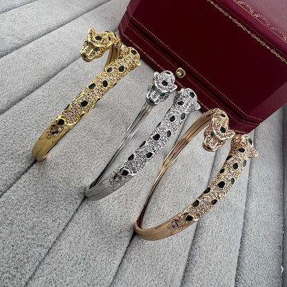 [Luna Brilliance]PANTHERE DOUBLE HEADED HALF DIAMOND OPEN BRACELET