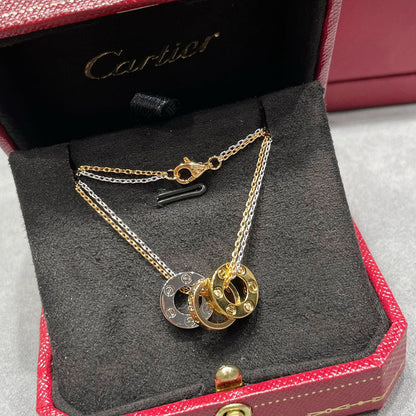 [Luna Brilliance]LOVE 6 DIAMOND PENDANT NECKLACE