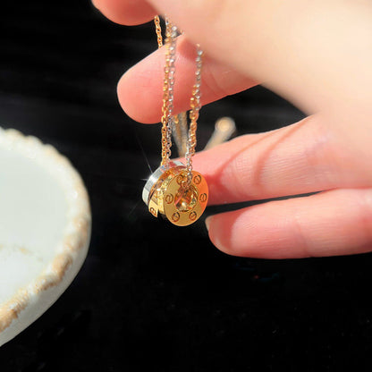 [Luna Brilliance]LOVE 6 DIAMOND PENDANT NECKLACE