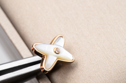 [Luna Brilliance]JEUX DE WHITE MOP PINK GOLD DIAMOND EARRINGS