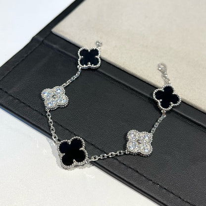 [Luna Brilliance] CLOVER 5 MOTIF ONYXS BRACELET COLLECTION