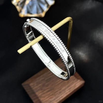 [Luna Brilliance]CLOVER PERLEE BRACELET SIGNATURE ENGRAVING SERIES