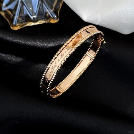 [Luna Brilliance]CLOVER PERLEE BRACELET SIGNATURE ENGRAVING SERIES