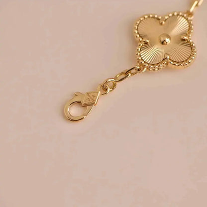 [Luna Brilliance]CLOVER 5 MOTIF LASER BRACELET COLLECTION